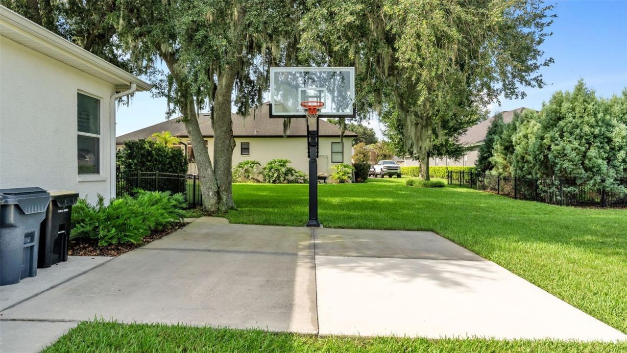 925 Ashton Oaks Circle, Lakeland, FL 33813 Photo