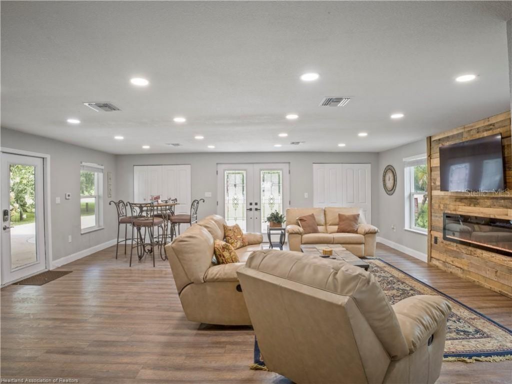 564 Lake June Road , Lake Placid, FL 33852 Photo