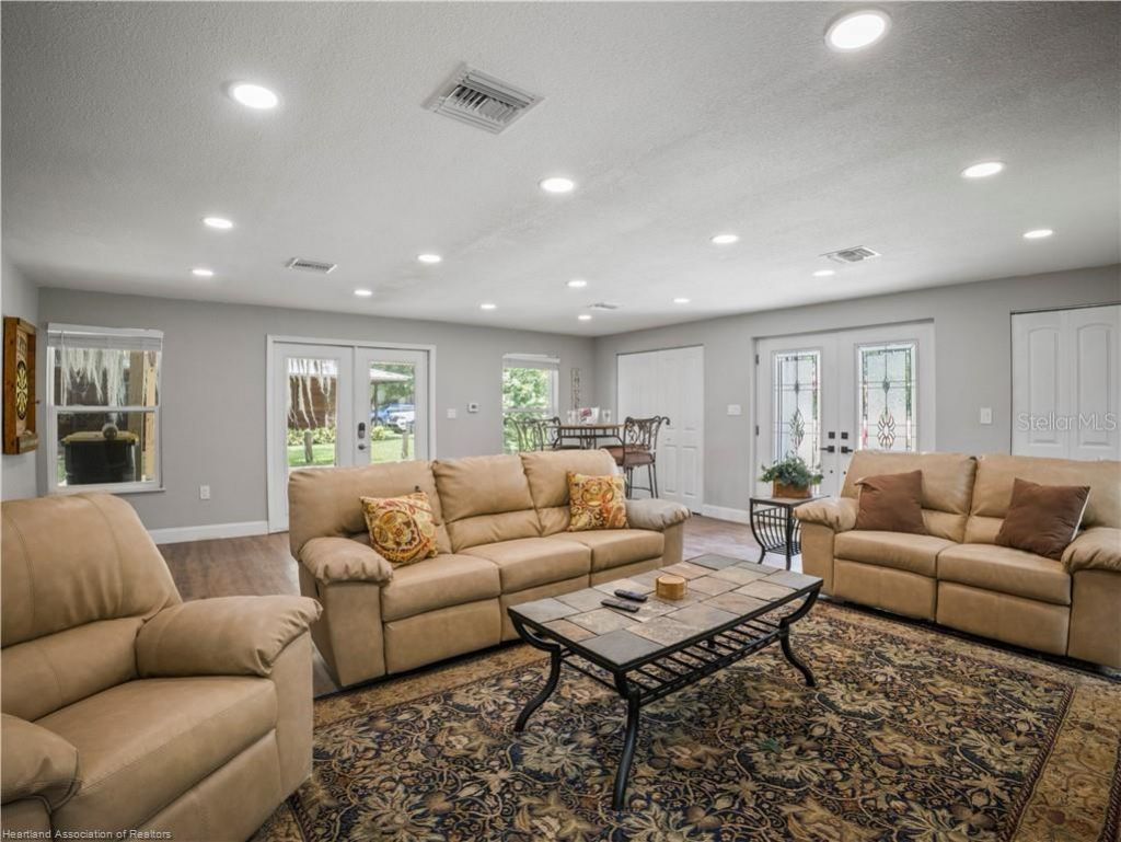 564 Lake June Road , Lake Placid, FL 33852 Photo