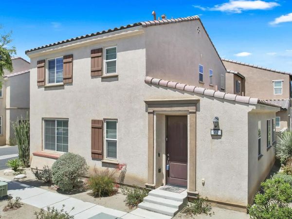 512 Calle Vibrante, Palm Desert, CA 92211