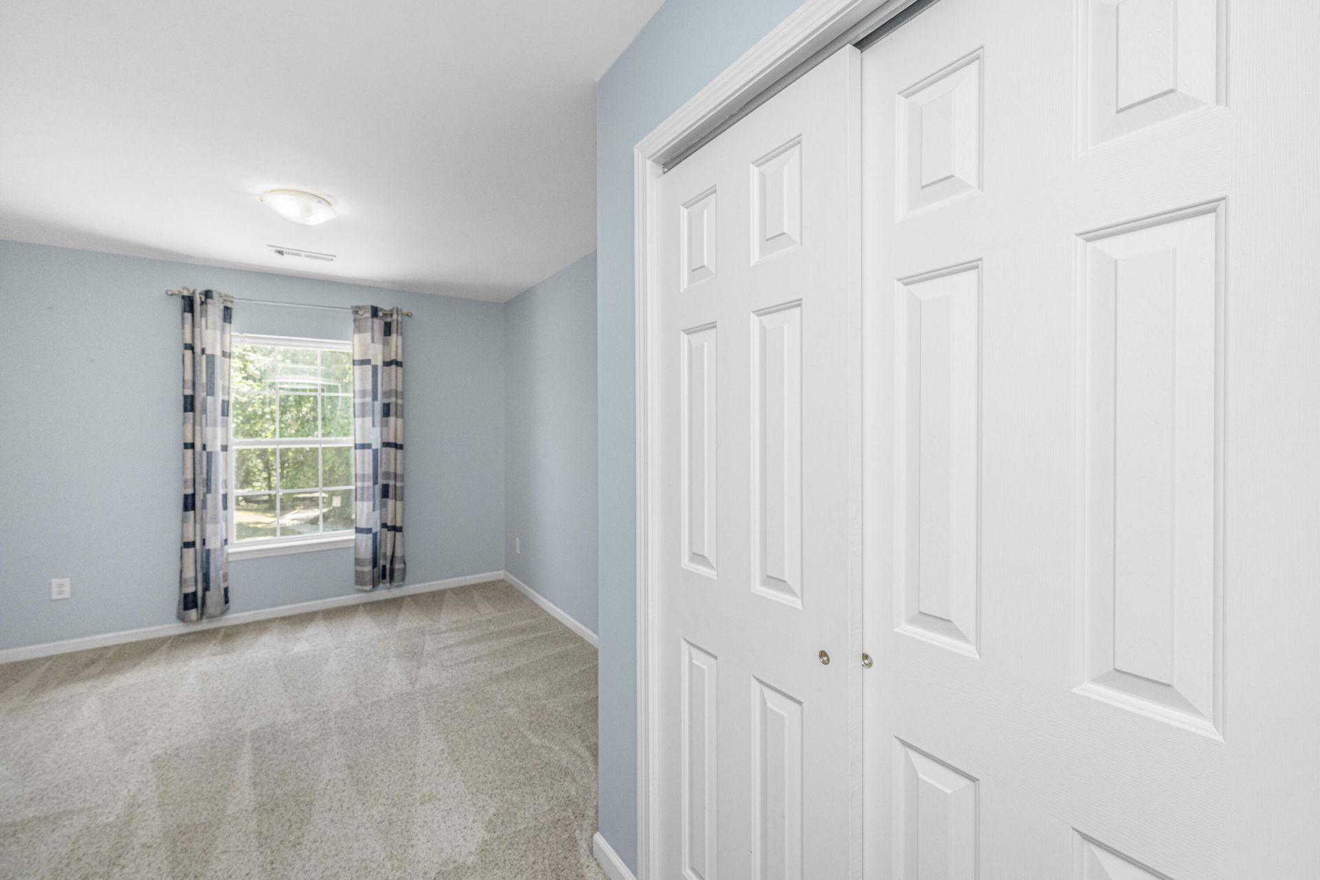 5150 Trump Street Photo 38