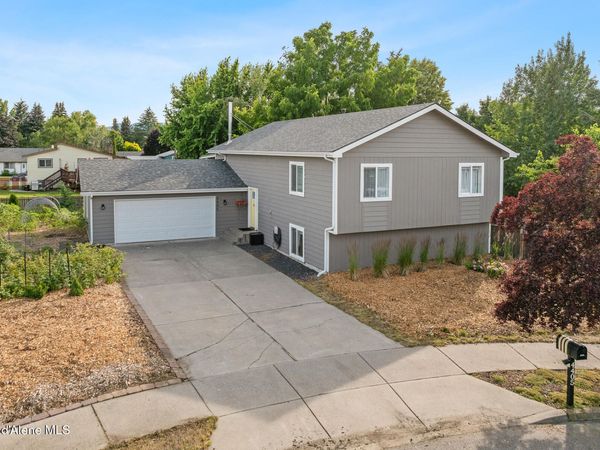 4405 N Sherlock CT , Coeur d'Alene, ID 83815