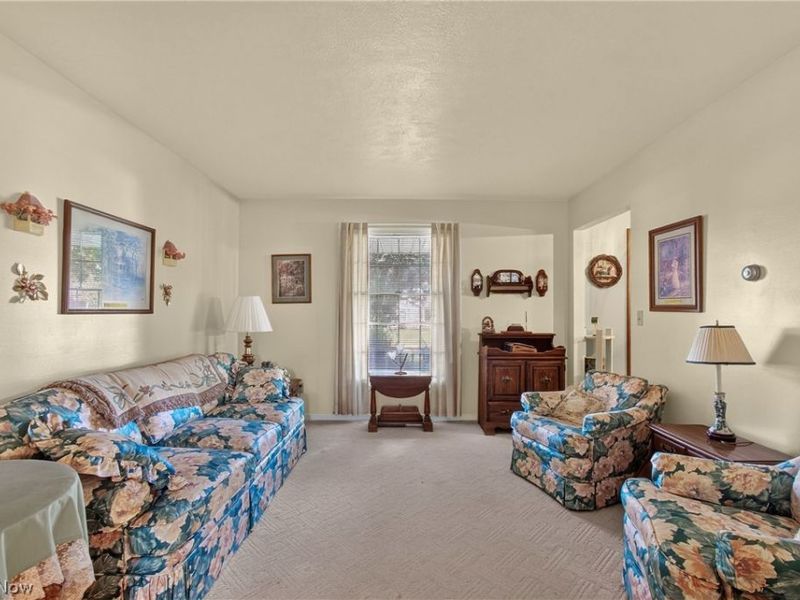 1667 Cadbury Street NW, Massillon, OH 44646 Photo 7
