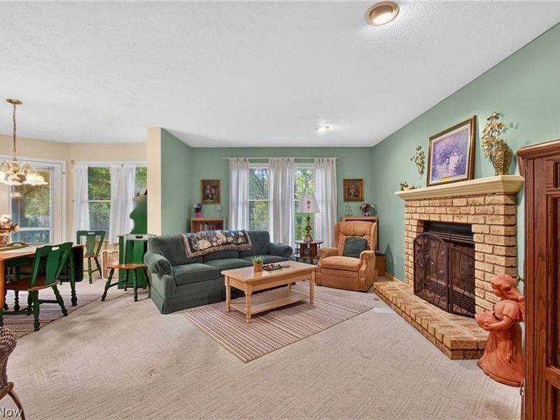 1667 Cadbury Street NW, Massillon, OH 44646 Photo 9