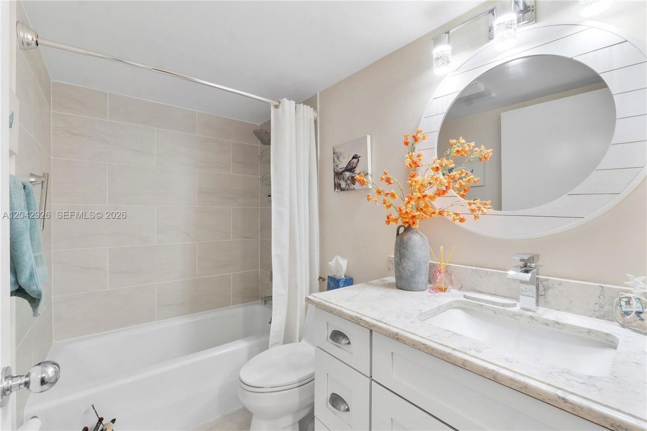522 Oak Harbour Dr , Unit 522, Juno Beach, FL 33408 Photo