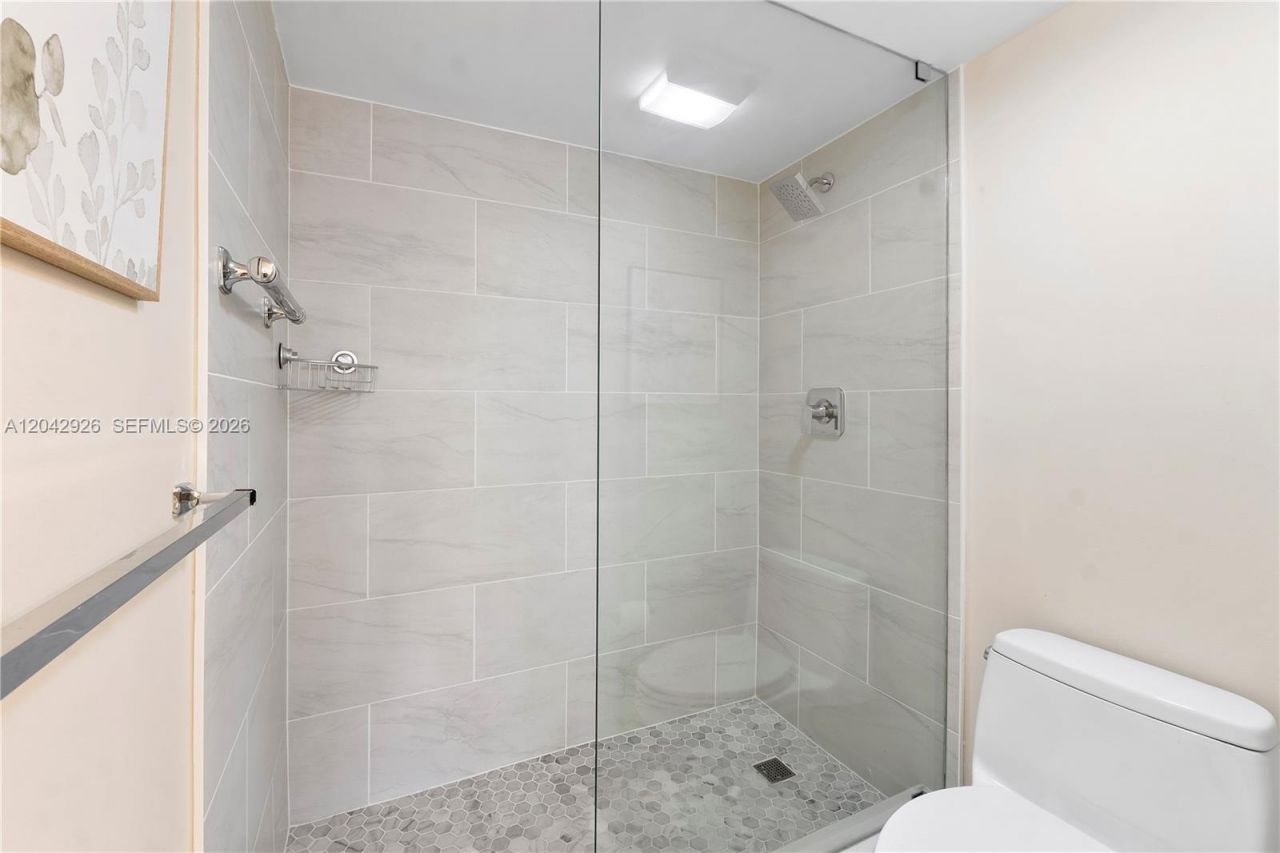 522 Oak Harbour Dr , Unit 522, Juno Beach, FL 33408 Photo