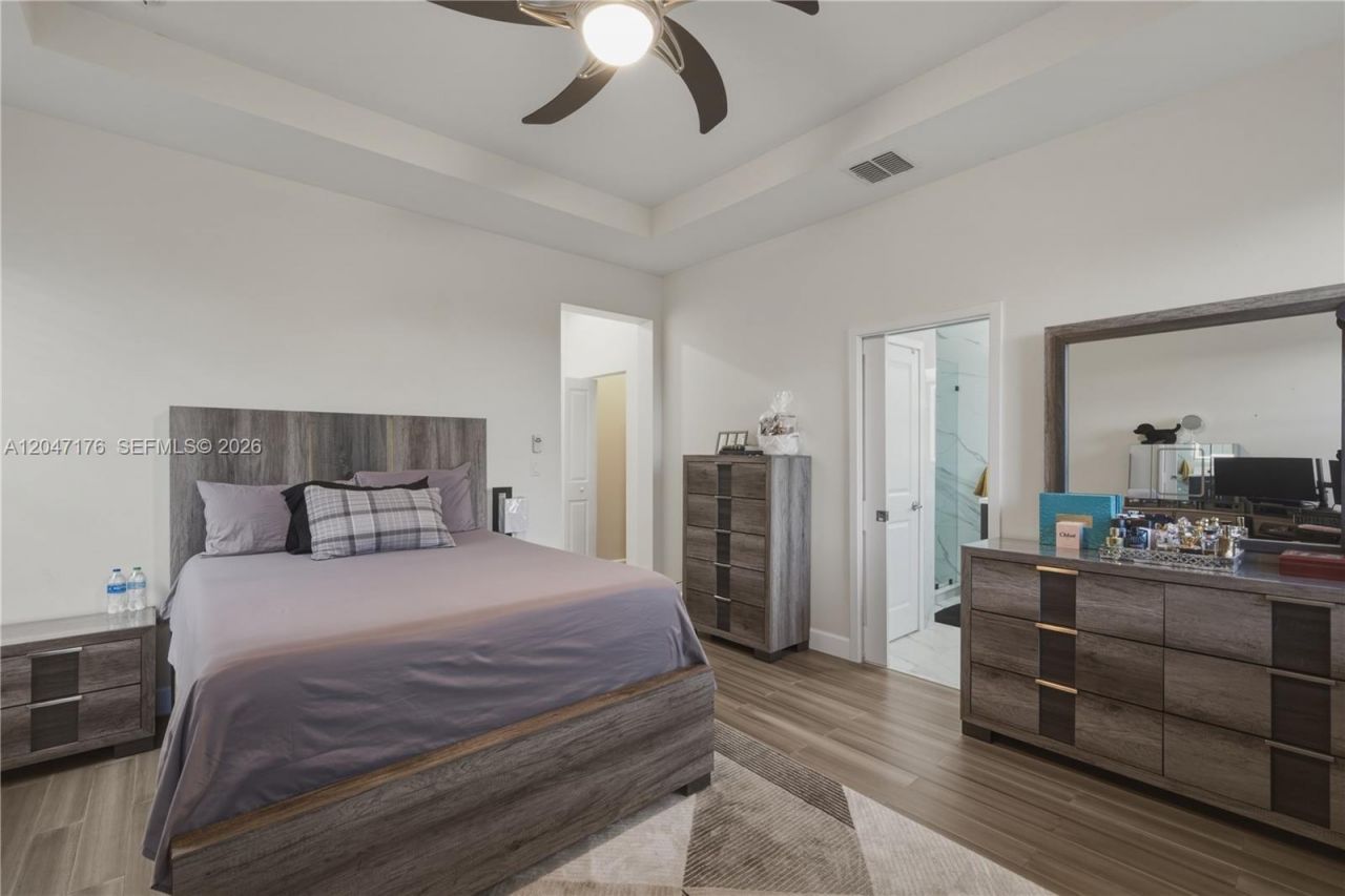 4812 NW 48th Ter , Tamarac, FL 33319 Photo
