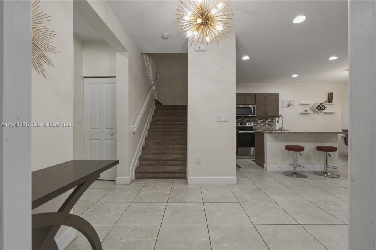 4812 NW 48th Ter , Tamarac, FL 33319 Photo