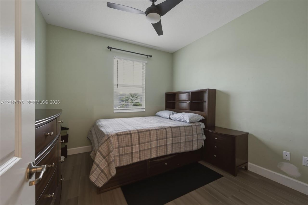 4812 NW 48th Ter , Tamarac, FL 33319 Photo