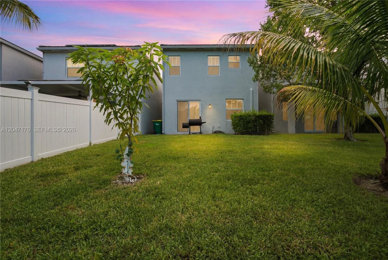 4812 NW 48th Ter , Tamarac, FL 33319 Photo
