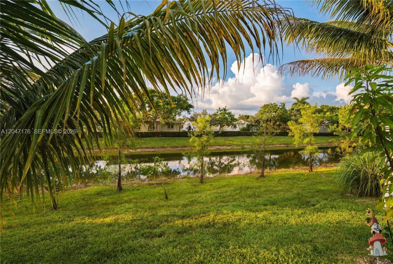 4812 NW 48th Ter , Tamarac, FL 33319 Photo