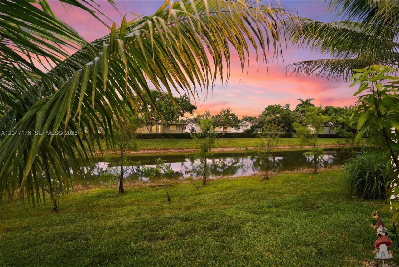 4812 NW 48th Ter , Tamarac, FL 33319 Photo