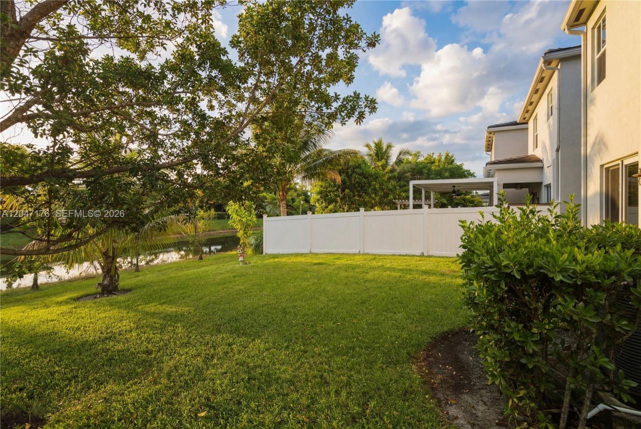 4812 NW 48th Ter , Tamarac, FL 33319 Photo