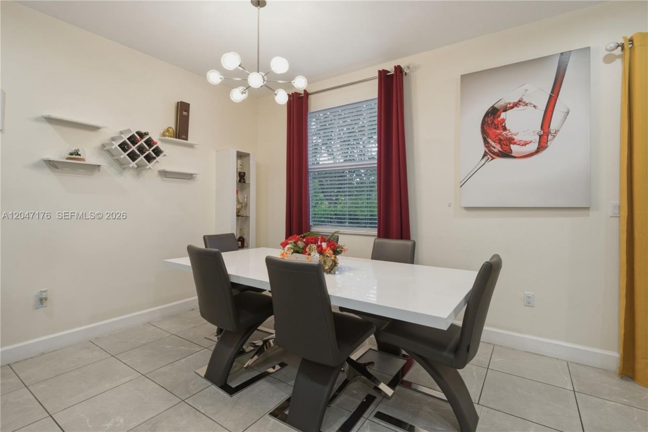 4812 NW 48th Ter , Tamarac, FL 33319 Photo