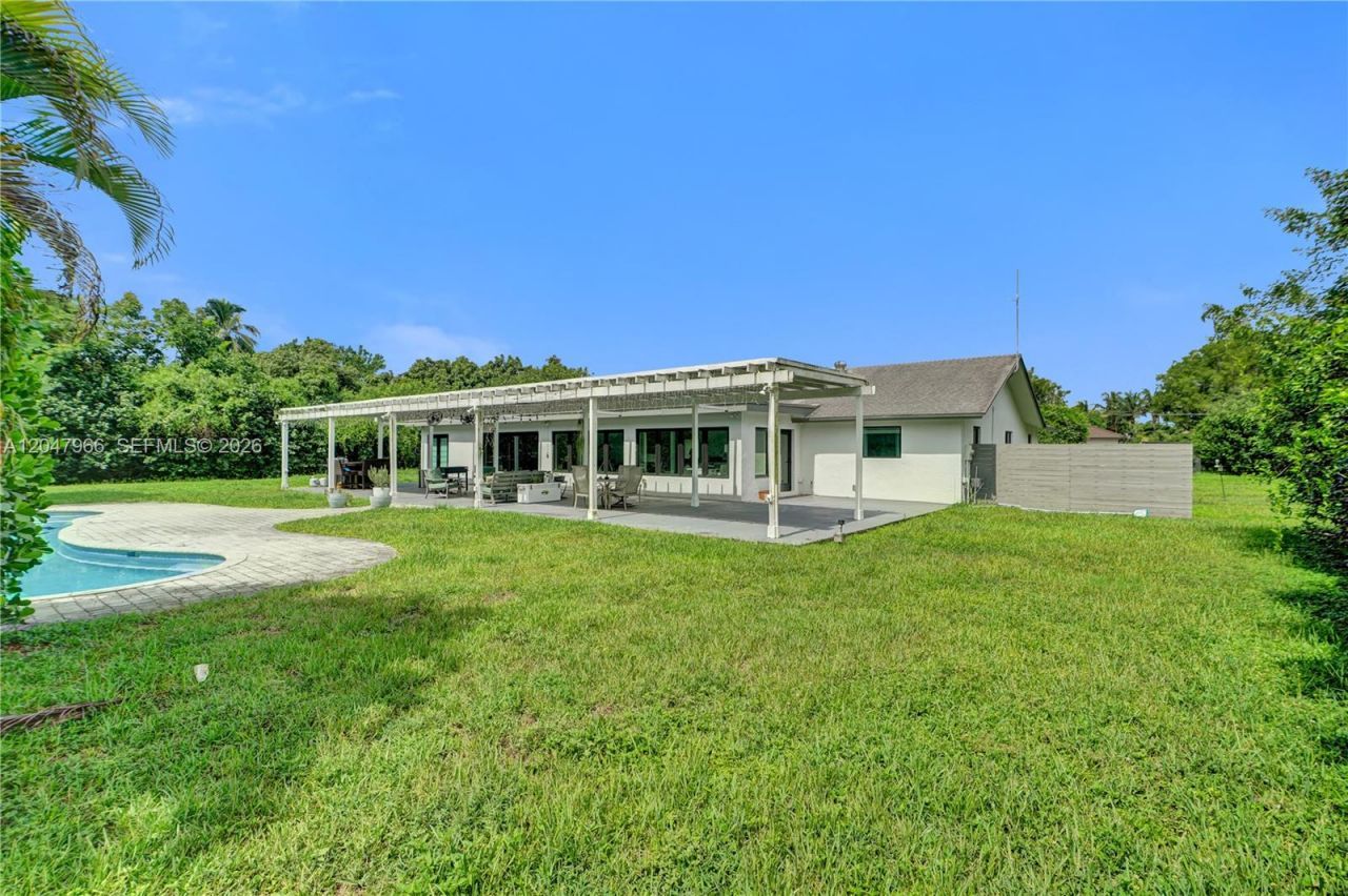 22421 SW 184th Ave , Miami, FL 33170 Photo