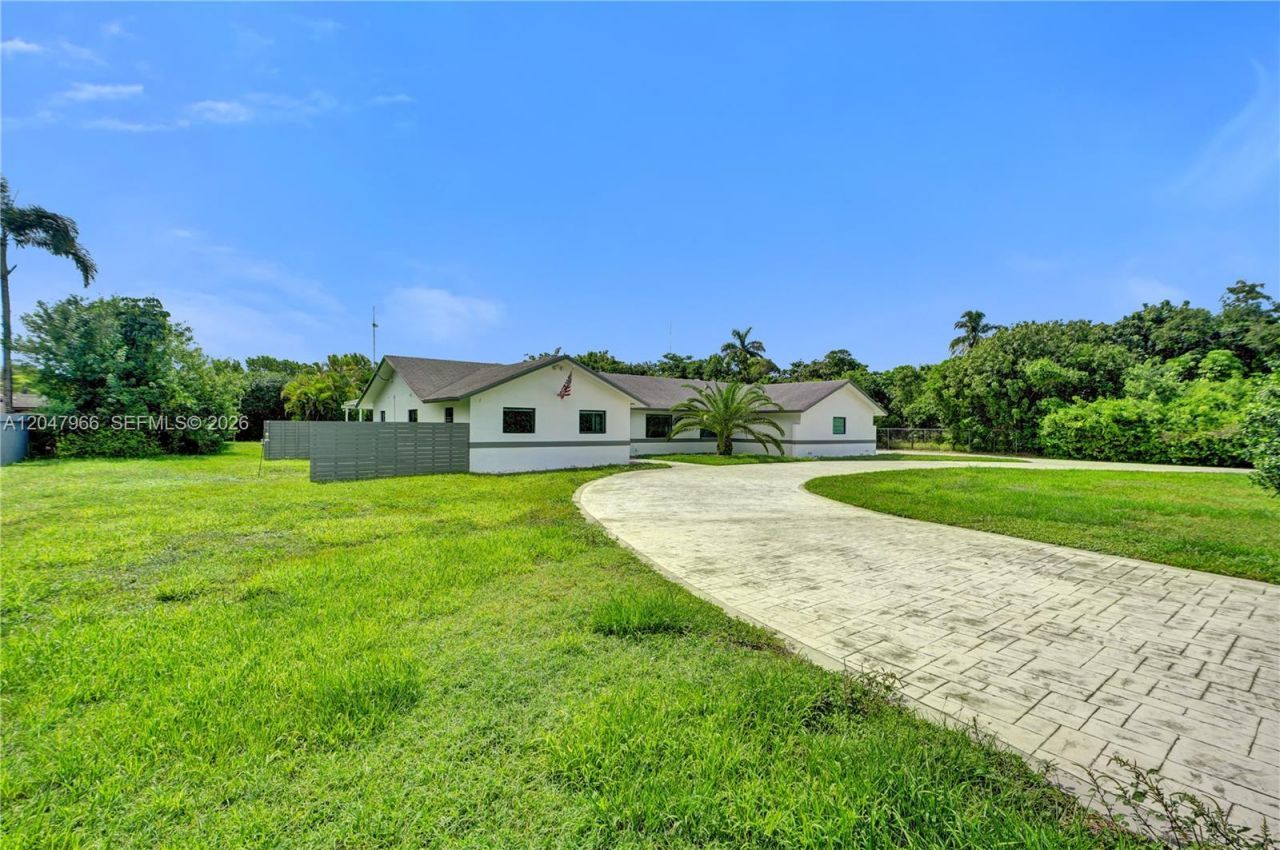 22421 SW 184th Ave , Miami, FL 33170 Photo