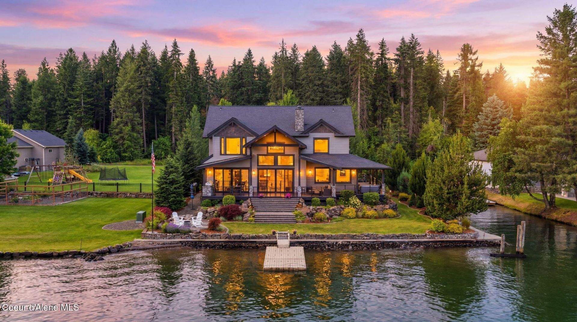 518 S Hidden Island Ln, Coeur d Alene, ID 83814 Main Photo