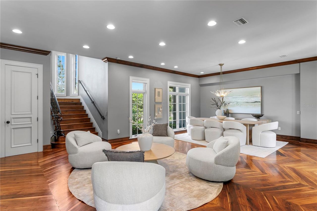 401 Snell Isle Boulevard Ne, Saint Petersburg, FL 33704 Photo