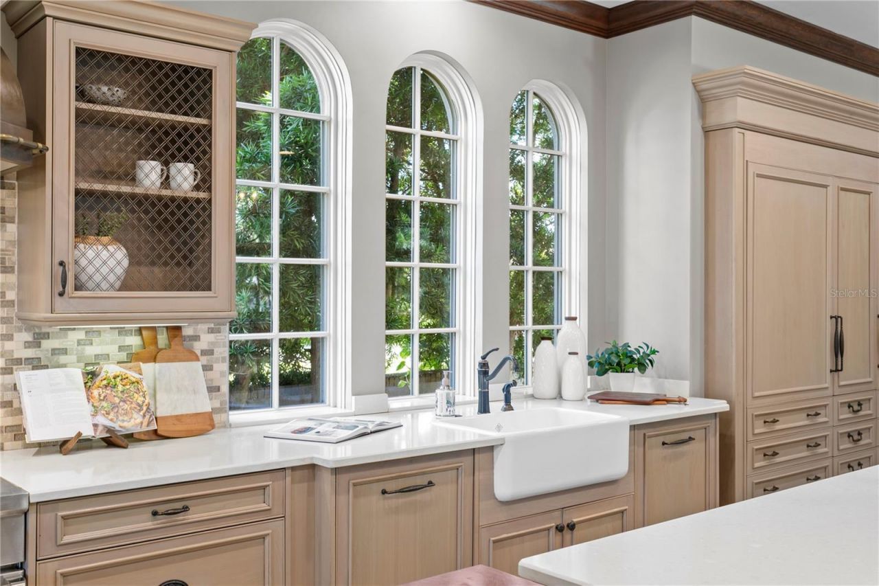 401 Snell Isle Boulevard Ne, Saint Petersburg, FL 33704 Photo