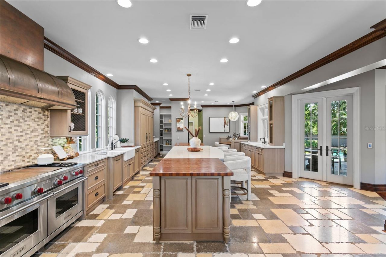 401 Snell Isle Boulevard Ne, Saint Petersburg, FL 33704 Photo