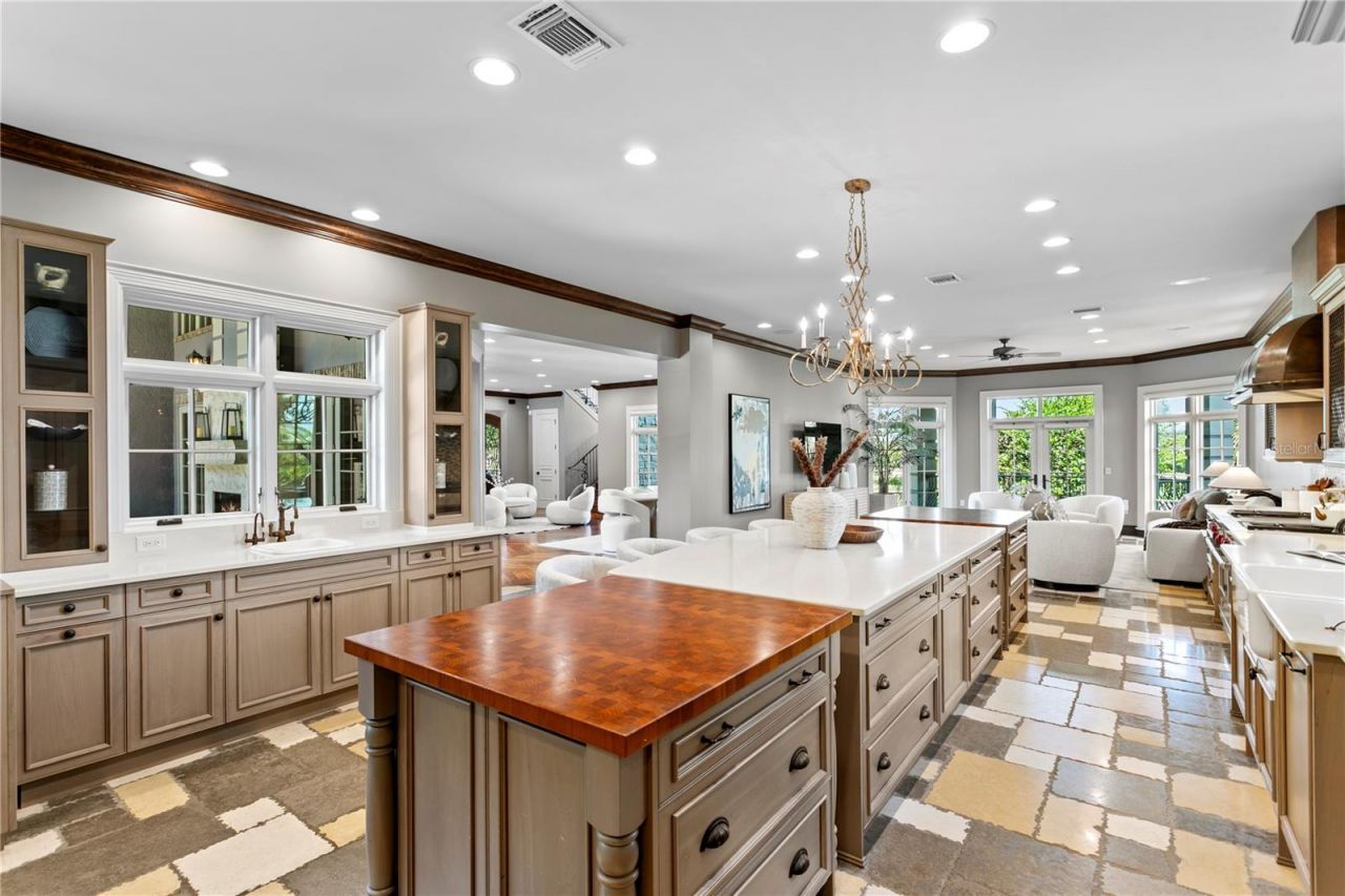 401 Snell Isle Boulevard Ne, Saint Petersburg, FL 33704 Photo