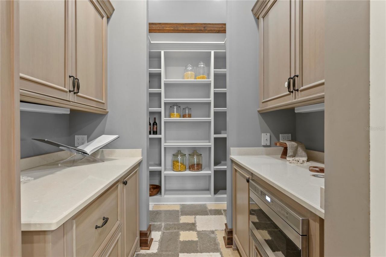 401 Snell Isle Boulevard Ne, Saint Petersburg, FL 33704 Photo