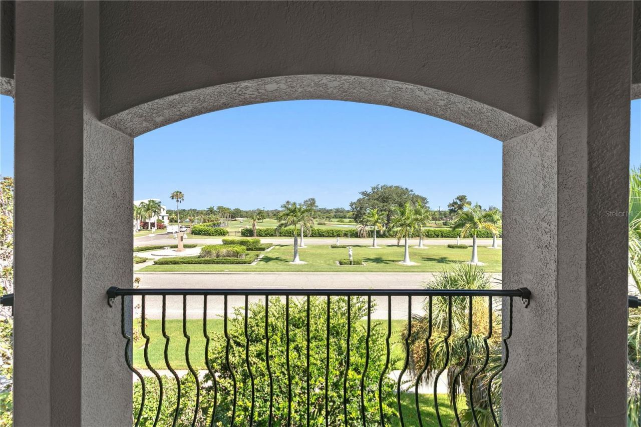 401 Snell Isle Boulevard Ne, Saint Petersburg, FL 33704 Photo