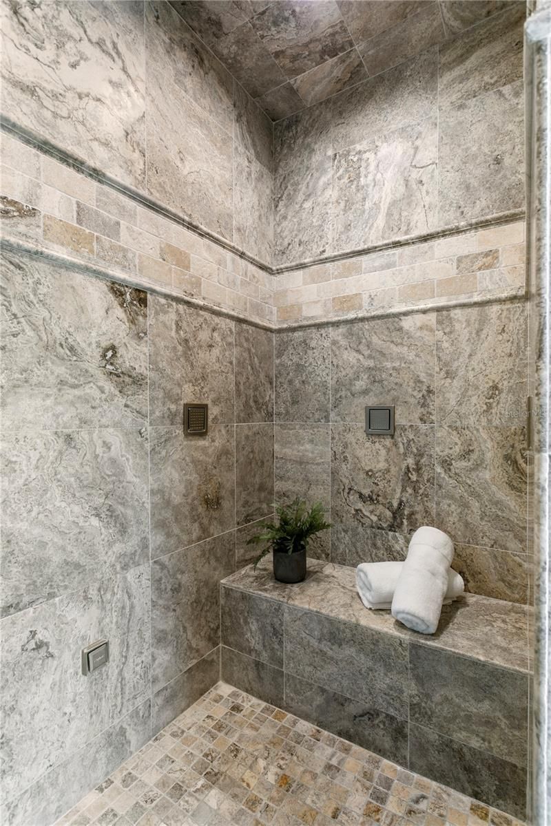 401 Snell Isle Boulevard Ne, Saint Petersburg, FL 33704 Photo