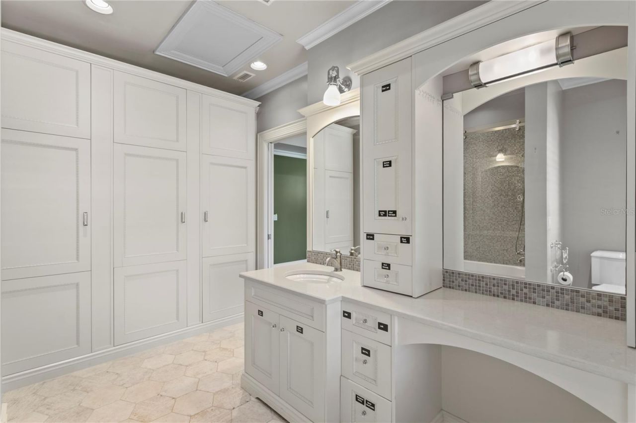 401 Snell Isle Boulevard Ne, Saint Petersburg, FL 33704 Photo