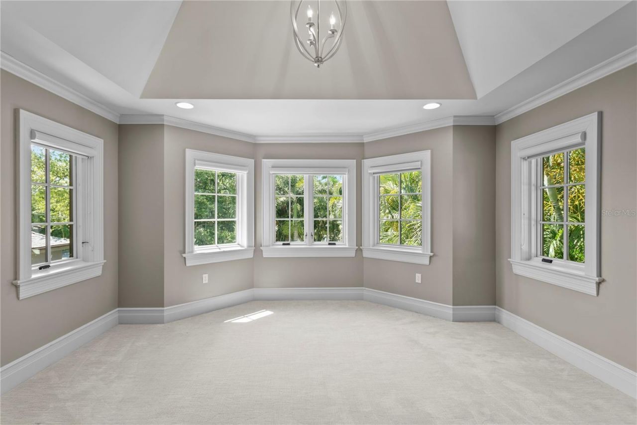 401 Snell Isle Boulevard Ne, Saint Petersburg, FL 33704 Photo