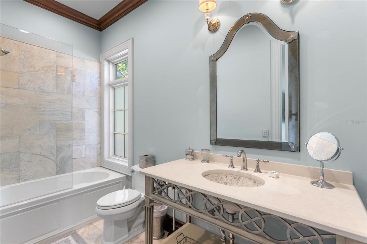 401 Snell Isle Boulevard Ne, Saint Petersburg, FL 33704 Photo