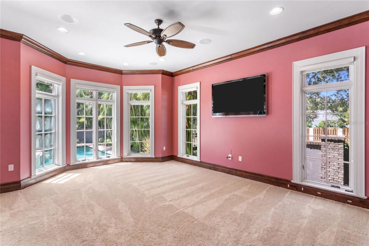 401 Snell Isle Boulevard Ne, Saint Petersburg, FL 33704 Photo