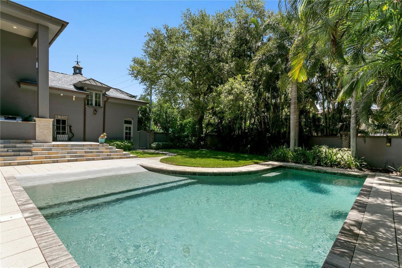 401 Snell Isle Boulevard Ne, Saint Petersburg, FL 33704 Photo