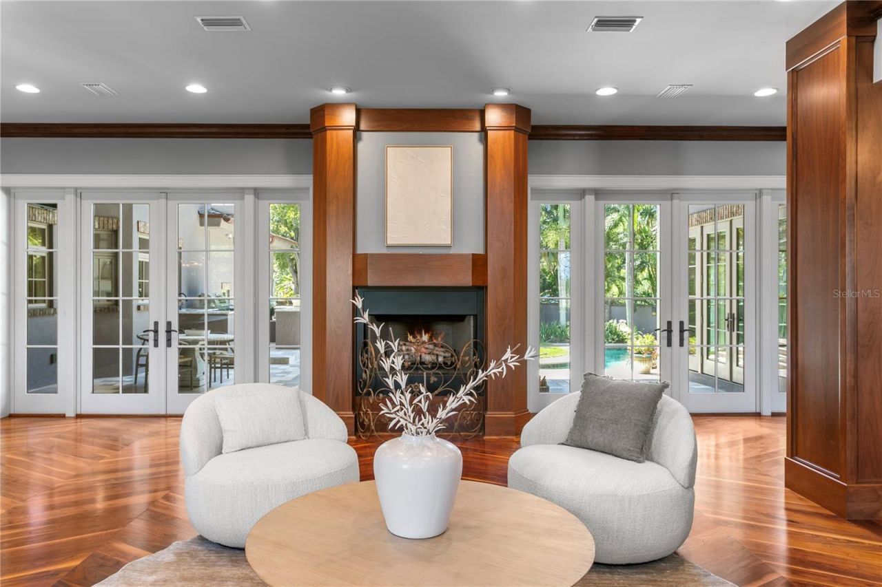 401 Snell Isle Boulevard Ne, Saint Petersburg, FL 33704 Photo
