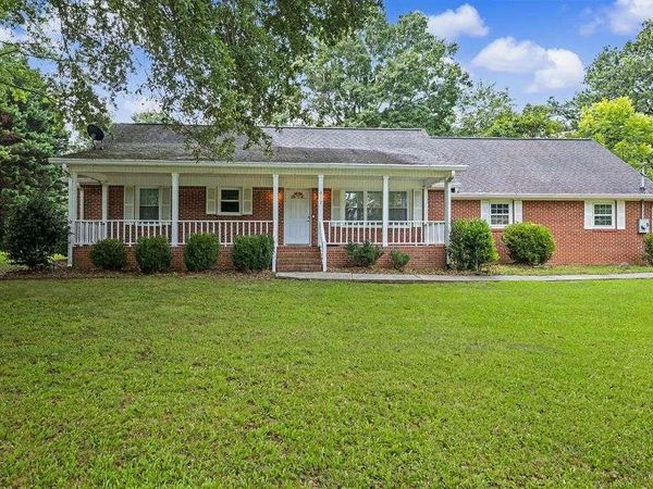 413 Old Newnan Road , Carrollton, GA 30117