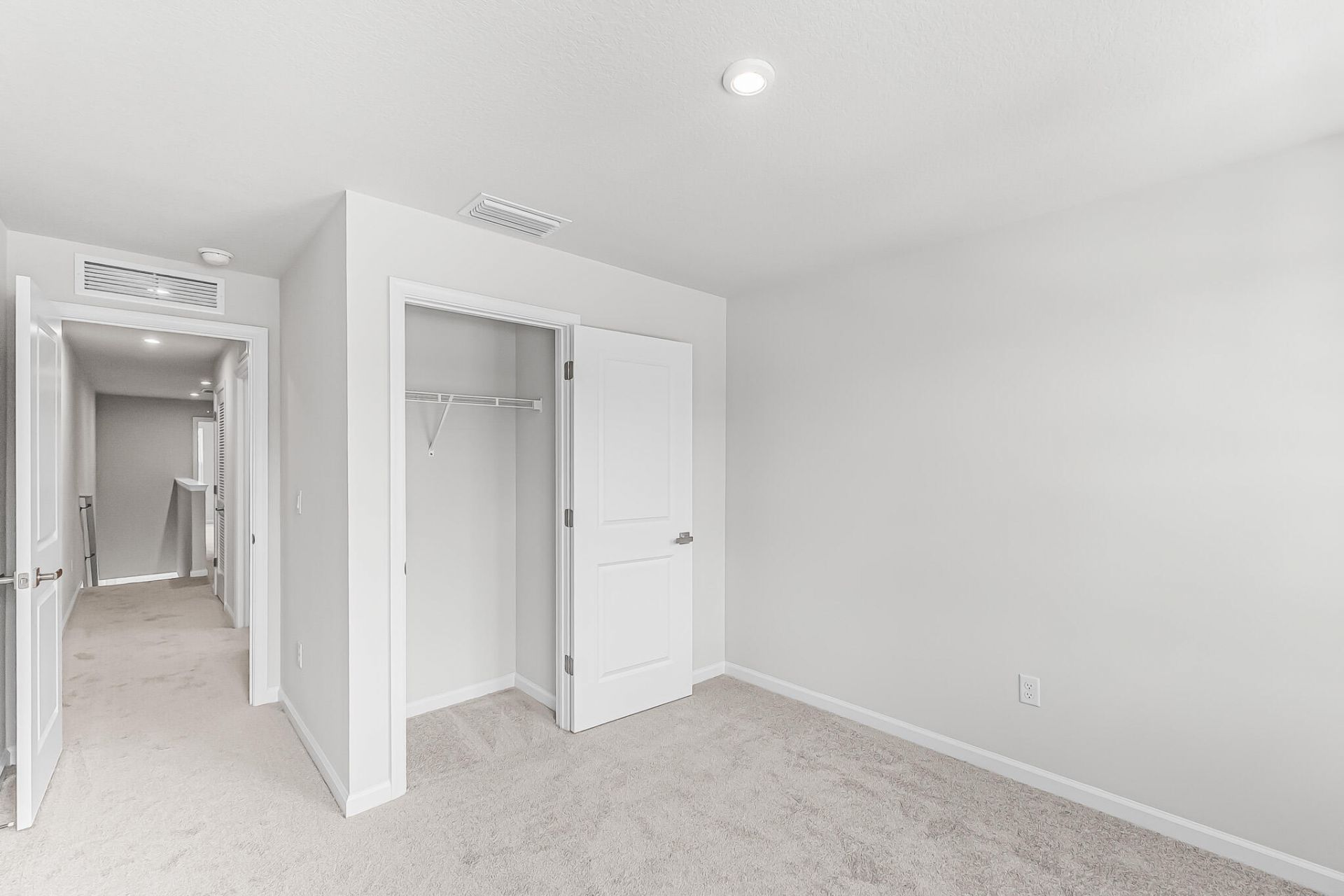 106 Savannah Lakes Boulevard, Fort Pierce, FL 34982 Photo