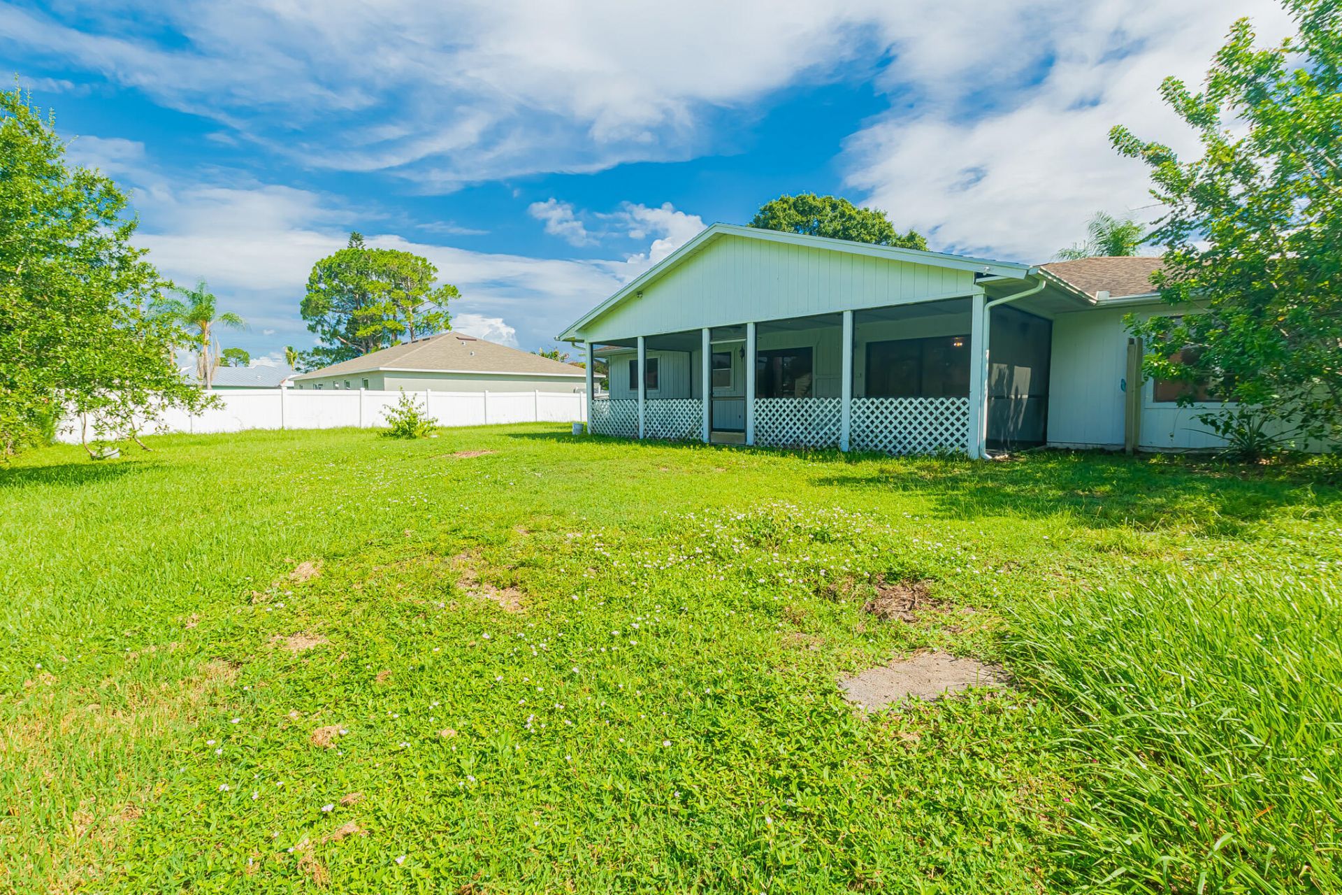 922 SE Thornhill Drive, Port Saint Lucie, FL 34983 Photo