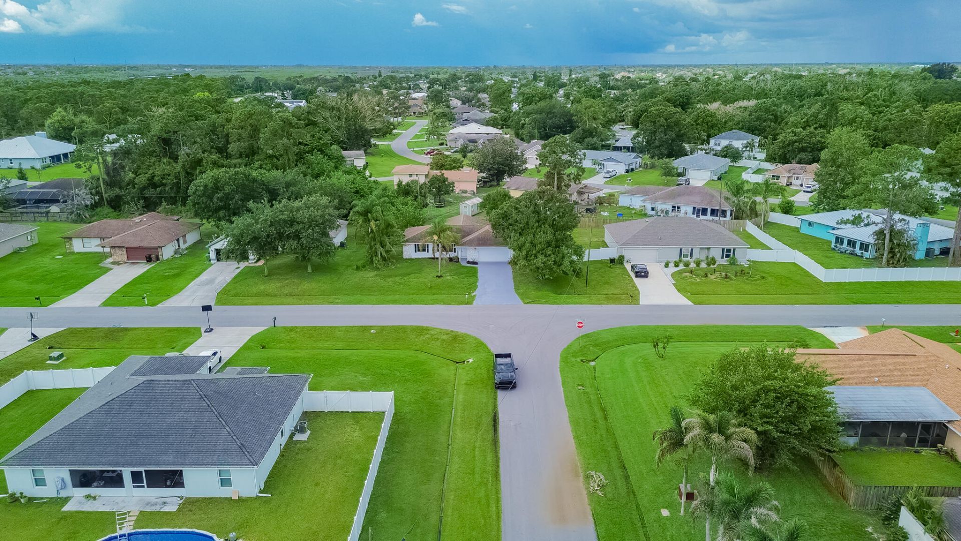 922 SE Thornhill Drive, Port Saint Lucie, FL 34983 Photo