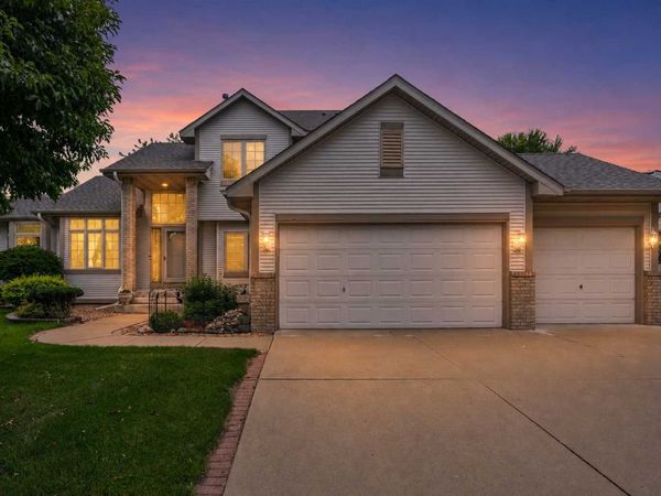 3901 Foxglove Court N, Brooklyn Park, MN 55443