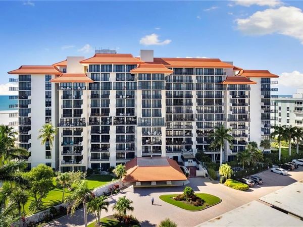 180 Seaview CT , Unit 911, MARCO ISLAND, FL 34145