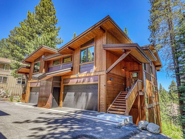 10342 Palisades Drive, Truckee, CA 96161