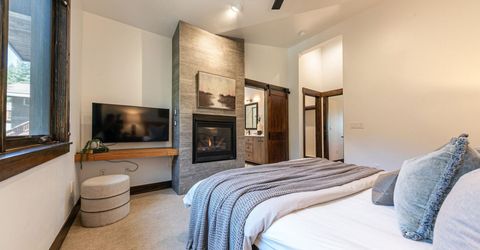 10342 Palisades Drive, Truckee, CA 96161 Photo