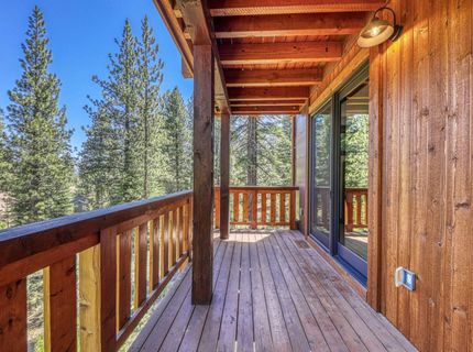 10342 Palisades Drive, Truckee, CA 96161 Photo