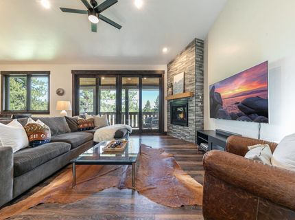 10342 Palisades Drive, Truckee, CA 96161 Photo