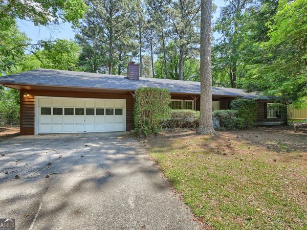 509 River Lakeside Lane, Woodstock, GA 30188