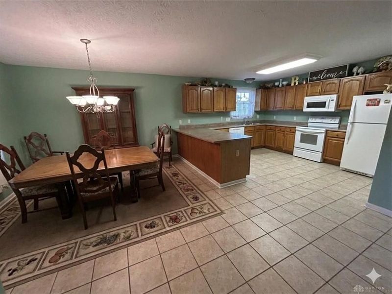 1260 Autumn Walk, Hamilton, OH 45013 Photo 6