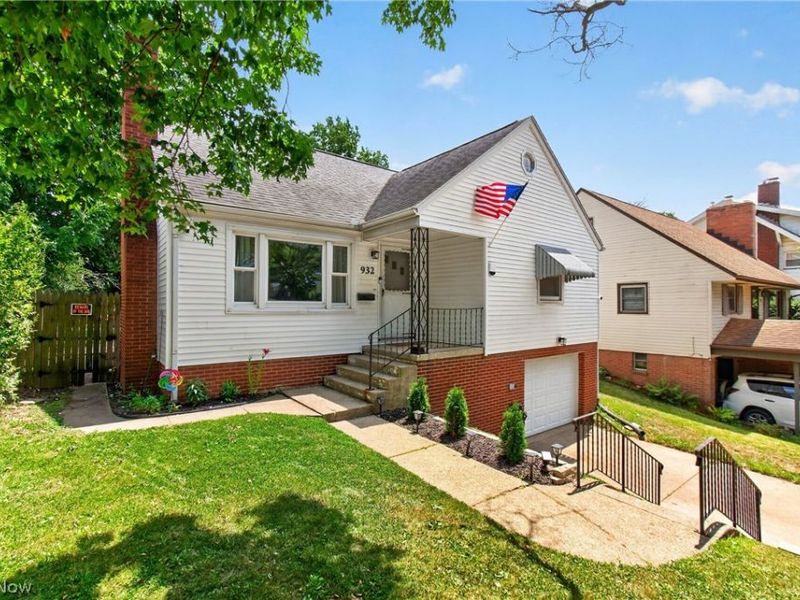 932 Ridge Road NW, Canton, OH 44703 Photo 2