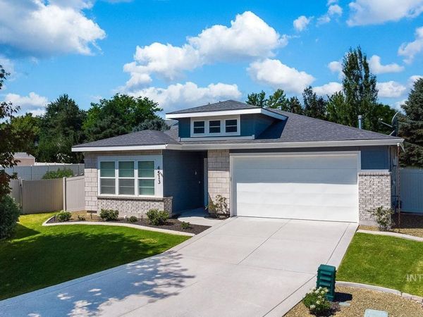 4513 S Dazzle Ave, Meridian, ID 83642