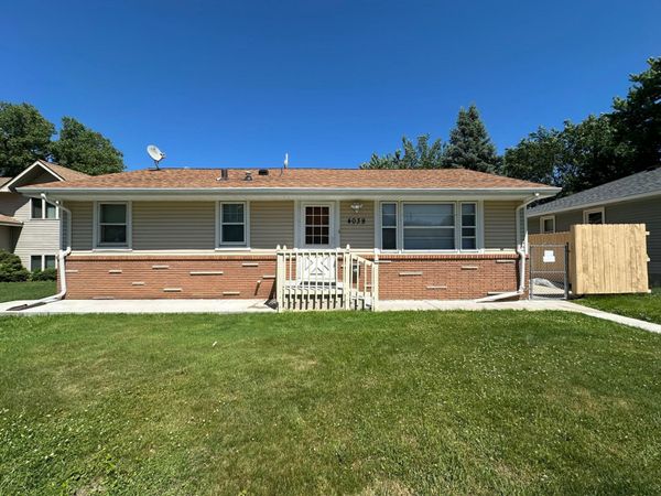 4039 Main Street NE, Columbia Heights, MN 55421