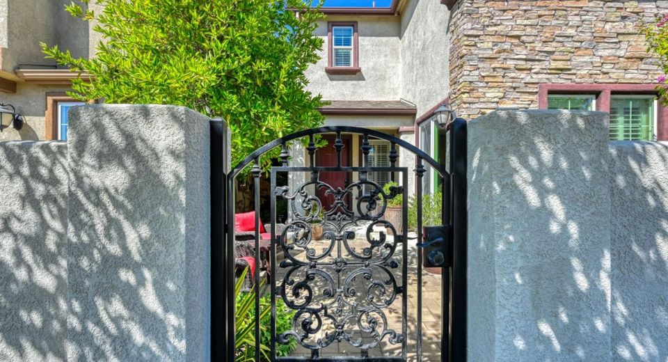 3041 Village Center Dr, Roseville, CA 95747 Photo